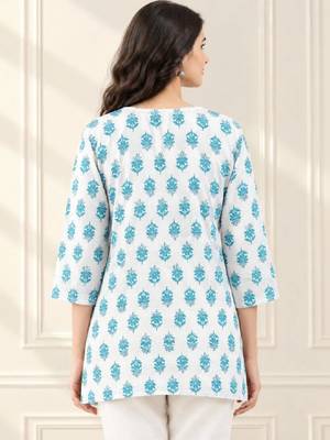 Women floral printed indie prints kurta 2