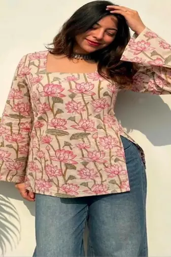 Women floral printed flared sleeves floral kurta