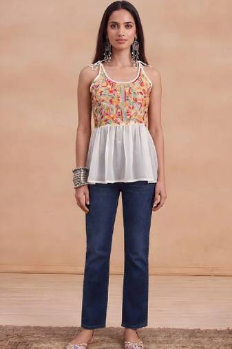 Women floral embroidered thread work floral georgette kurta