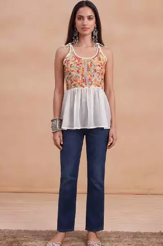 Women floral embroidered thread work floral georgette kurta