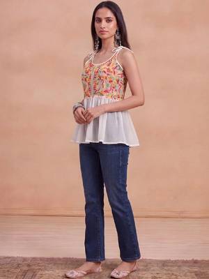 Women floral embroidered thread work floral georgette kurta 3