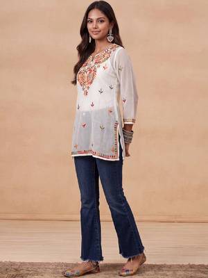 Women ethnic motifs embroidered thread work georgette kurta 2