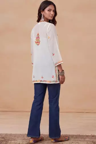 Women ethnic motifs embroidered thread work georgette kurta