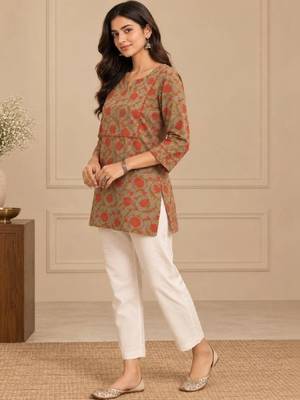 Women floral printed indie prints kurta 2