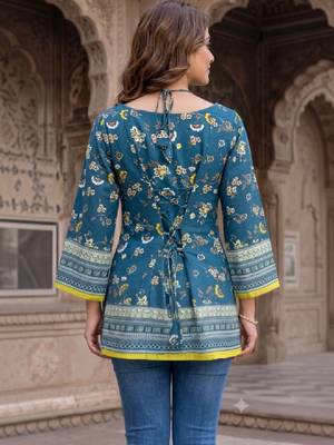 Women floral printed floral kurta 4