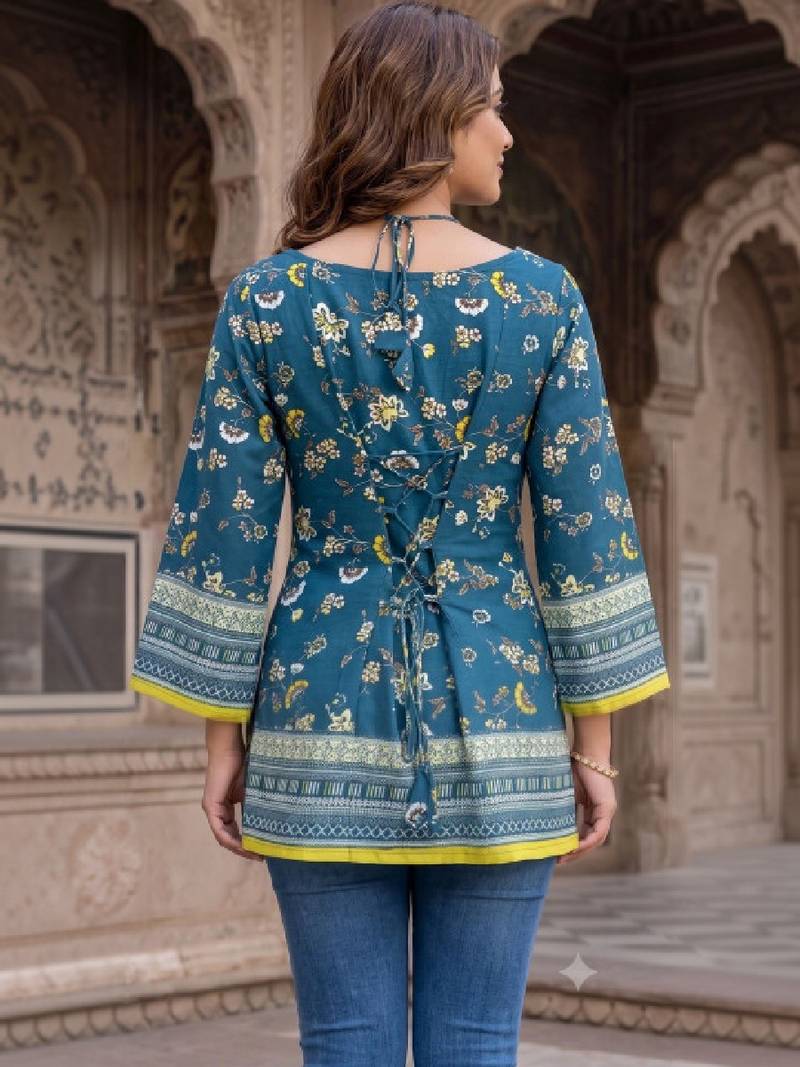 Women floral printed floral kurta