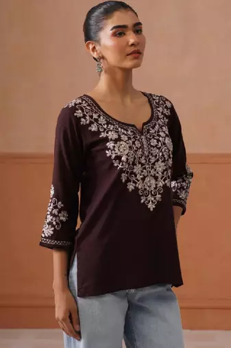 Women embroidered thread work kurta