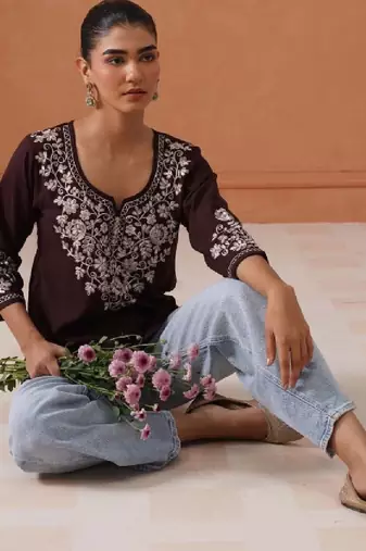 Women embroidered thread work kurta