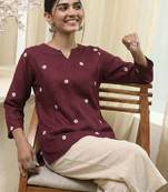 Women floral embroidered floral kurta