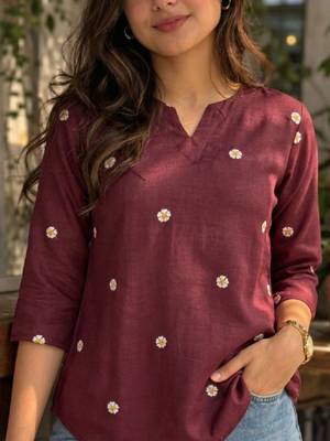 Women floral embroidered floral kurta 3