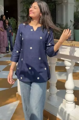 Women floral printed floral kurta
