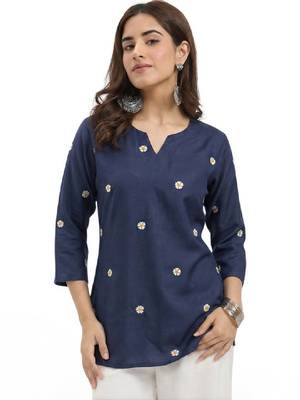 Women floral printed floral kurta 2