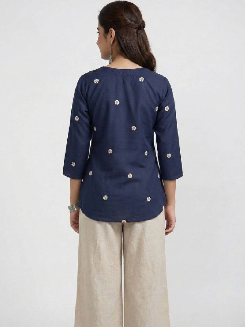 Women floral printed floral kurta