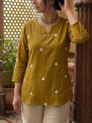 Women floral embroidered thread work floral kurta 3