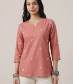 Women floral embroidered floral kurta
