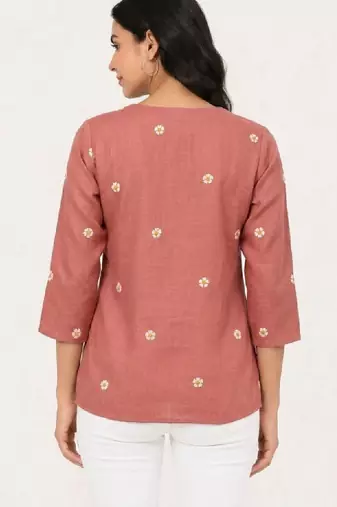 Women floral embroidered floral kurta
