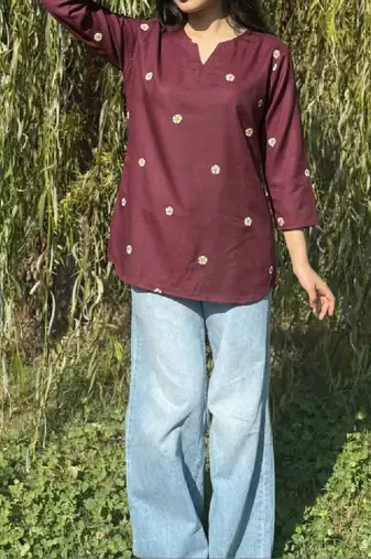 Women floral embroidered thread work floral kurta