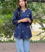 Women floral embroidered floral kurta