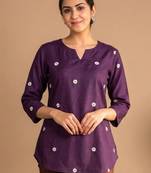 Women floral embroidered kurta