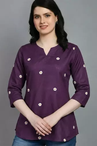 Women floral embroidered floral kurta