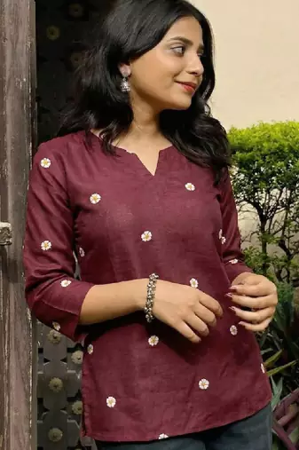 Women floral printed floral kurta