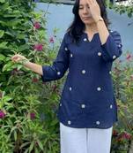 Women floral embroidered floral kurta