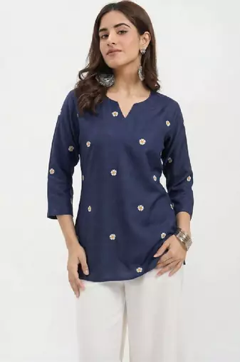 Women floral printed floral kurta