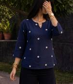 Women floral embroidered floral kurta