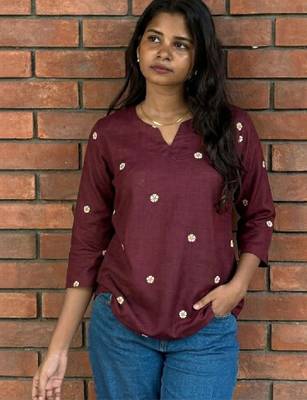 Women floral embroidered thread work floral kurta 1