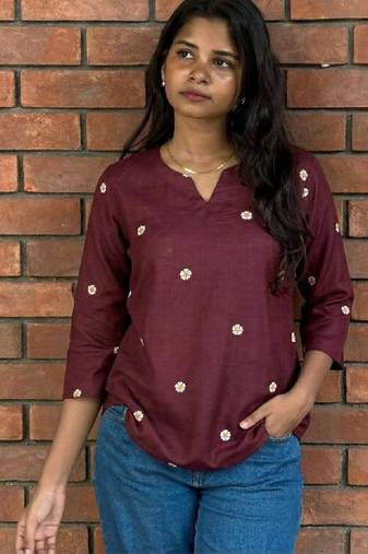 Women floral embroidered thread work floral kurta