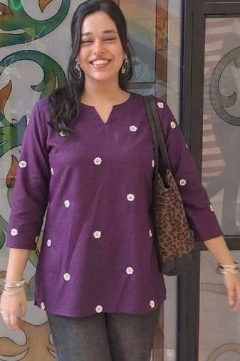 Women floral embroidered thread work floral kurta
