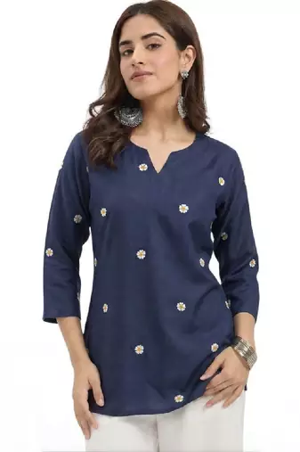 Women floral embroidered thread work floral kurta