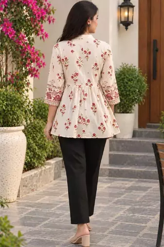 Women floral printed thread work floral kurta