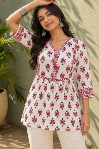 Women ethnic motifs printed indie prints kurta