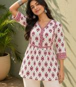 Women ethnic motifs printed indie prints kurta