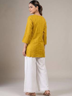 Women embroidered thread work handloom kurta 2