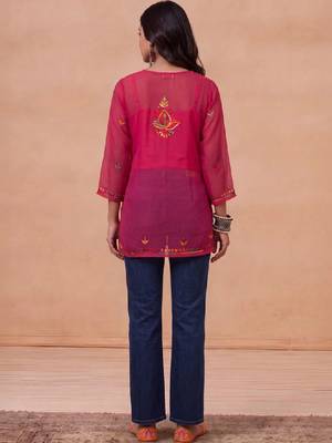 Women embroidered thread work georgette kurta 4