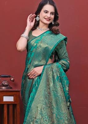 premium bottol green pure banarasi silk blend wedding and party wear saree with blouse 3