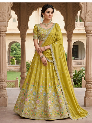 new desiger mehandi haldi idian ad pakistani lehaga  1