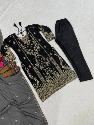 black designer party wear salwar suit 4