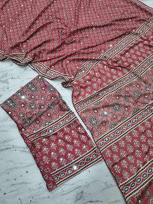 Red Print And Real Mirror Work Silk Blend Saree 4