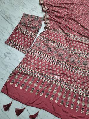 Red Print And Real Mirror Work Silk Blend Saree 5