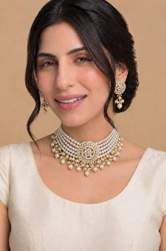 Ivory drop bridal necklace and jhumka set