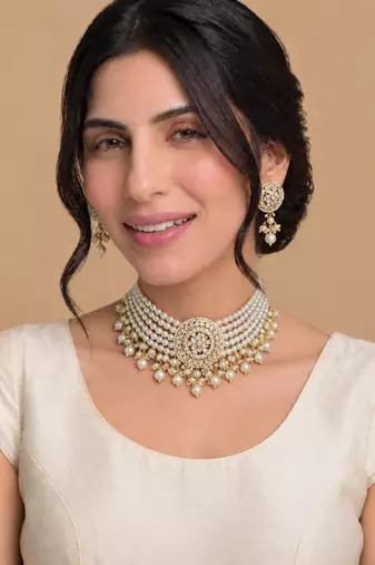 Ivory drop bridal necklace and jhumka set