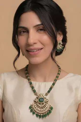 Emerald green bridal jewelry set