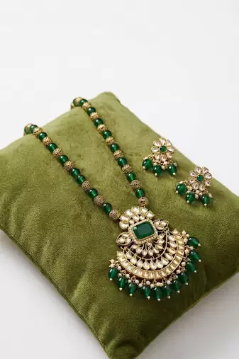 Emerald green bridal jewelry set