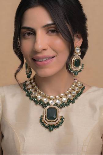 Crystal clear bridal jewelry set