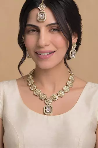 Emerald green necklace and jhumka set