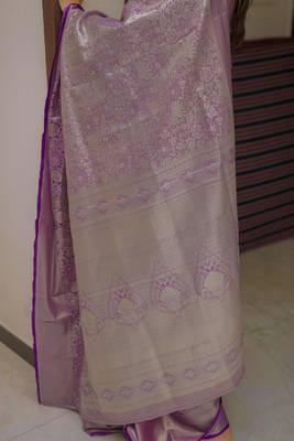 purple color kanchipuram silk blend zari weaving saree with blouse piece 3