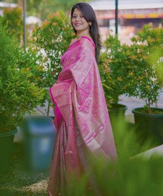 pink color kanchipuram silk blend zari weaving saree with blouse piece 2
